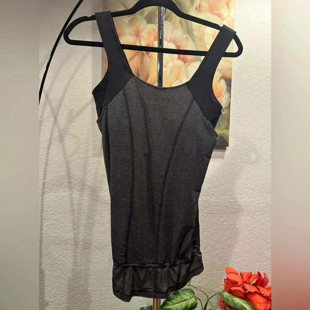 Lululemon Athletica tank tops size 6 - Picture 2 of 8